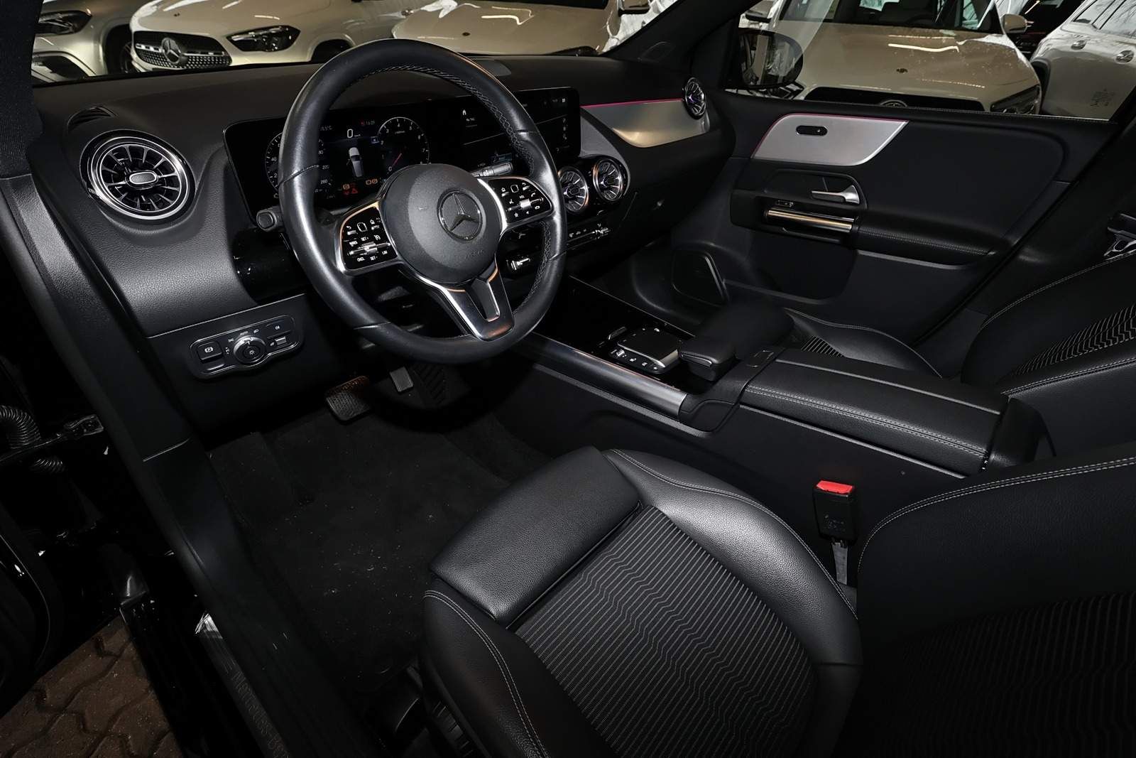 Mercedes-Benz B 180 TOTWINKEL+SPURHALTE+CARPLAY+KAMERA+LED+17" foto 8