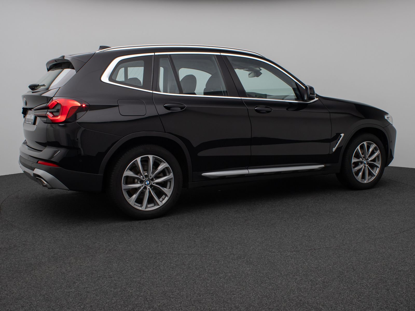 Fahrzeugabbildung BMW X3 xD20i Kamera DAB HiFi Leder M Sport 19Zoll