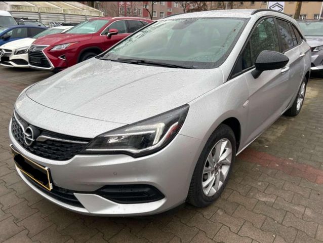 Opel Astra Sport Tourer Edition Start/Stop