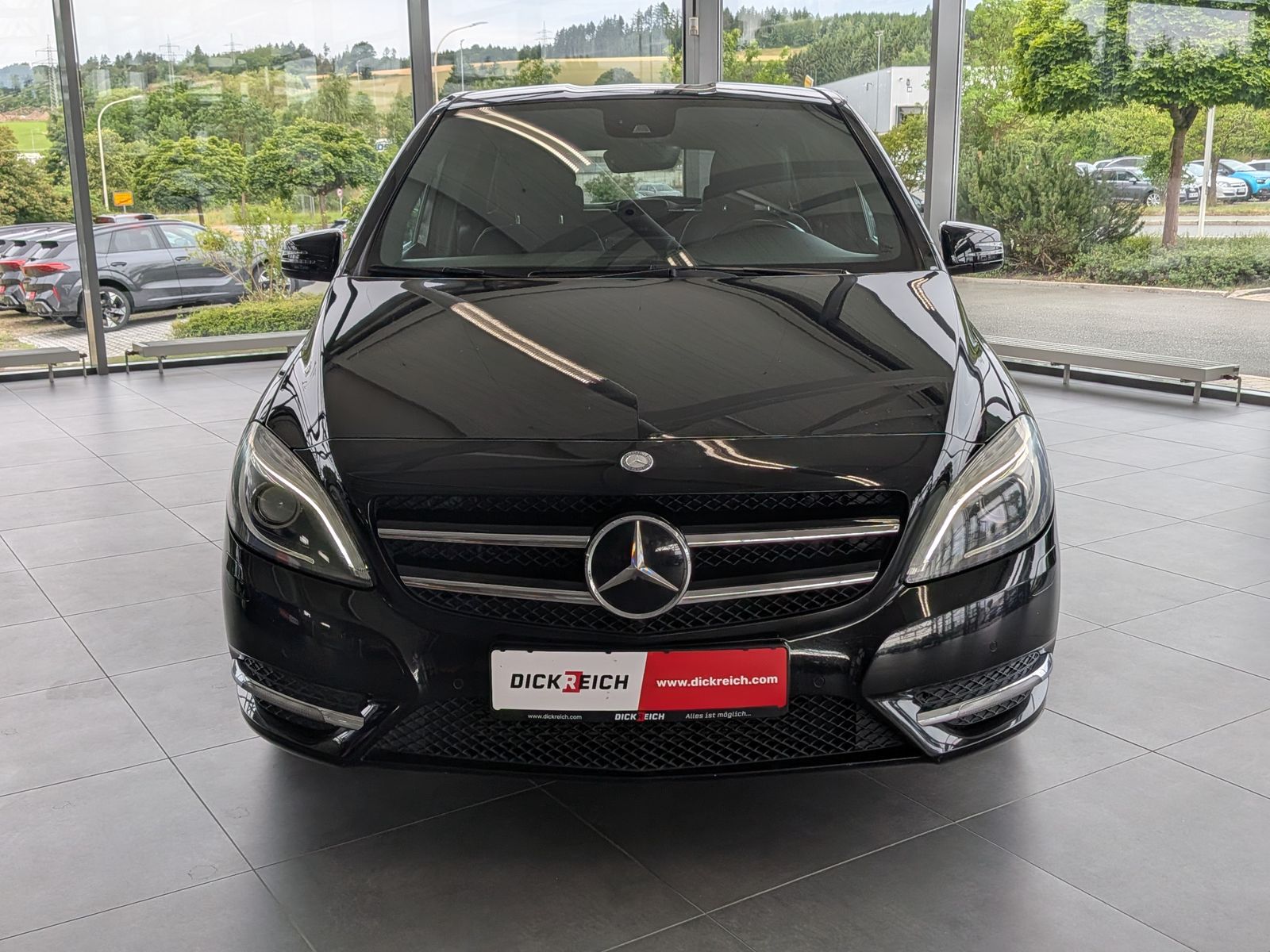 Fahrzeugabbildung Mercedes-Benz B 200 CDI Bi-Xenon Night-Paket PDC SHz Leder 18"