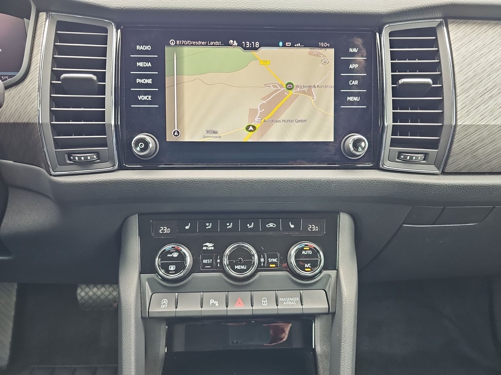 Fahrzeugabbildung SKODA Kodiaq Style 2.0 TDI DSG AHK ACC LED