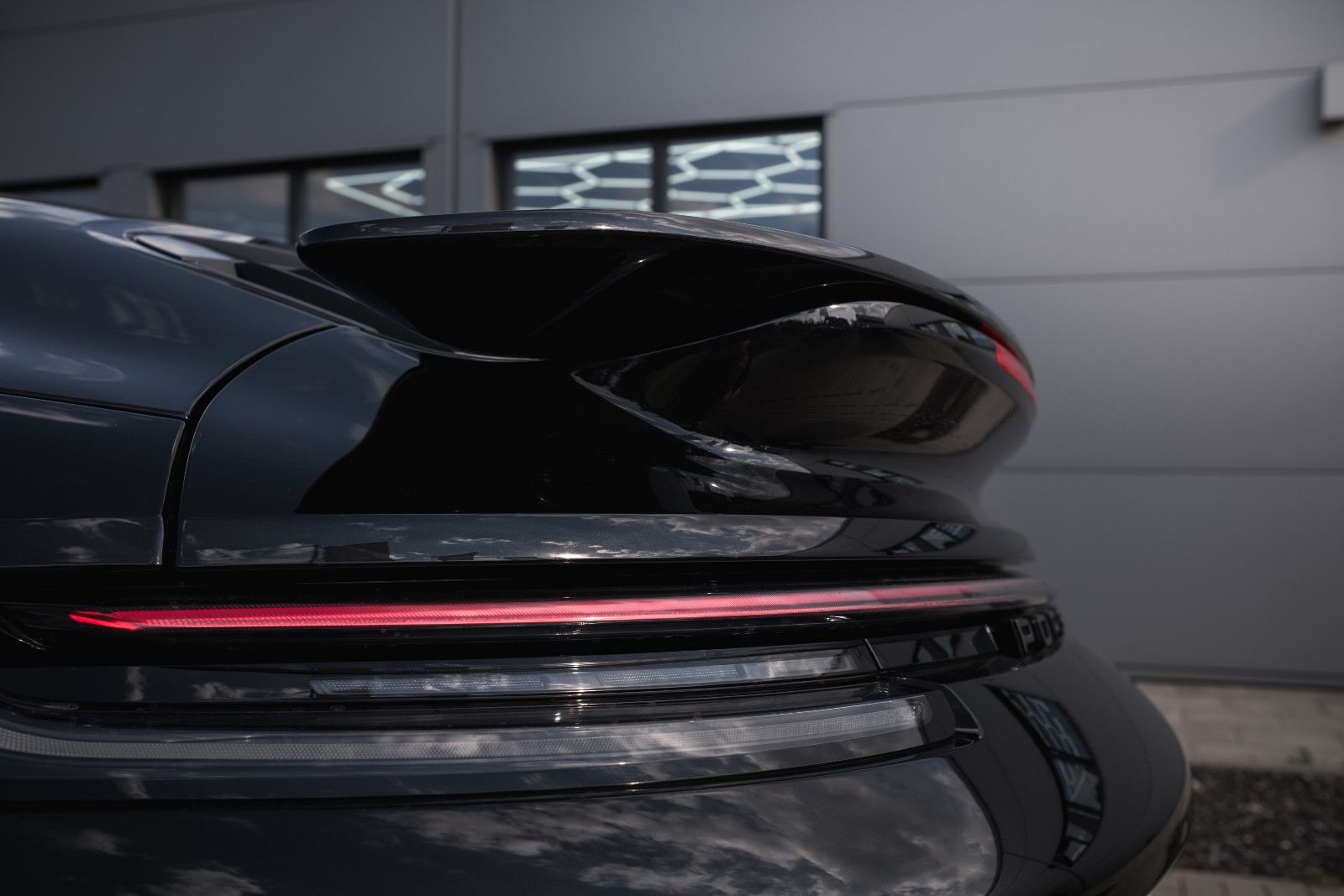 Fahrzeugabbildung Porsche 992/911 Turbo Cabrio-Lift-PDCC-LED-Burmester