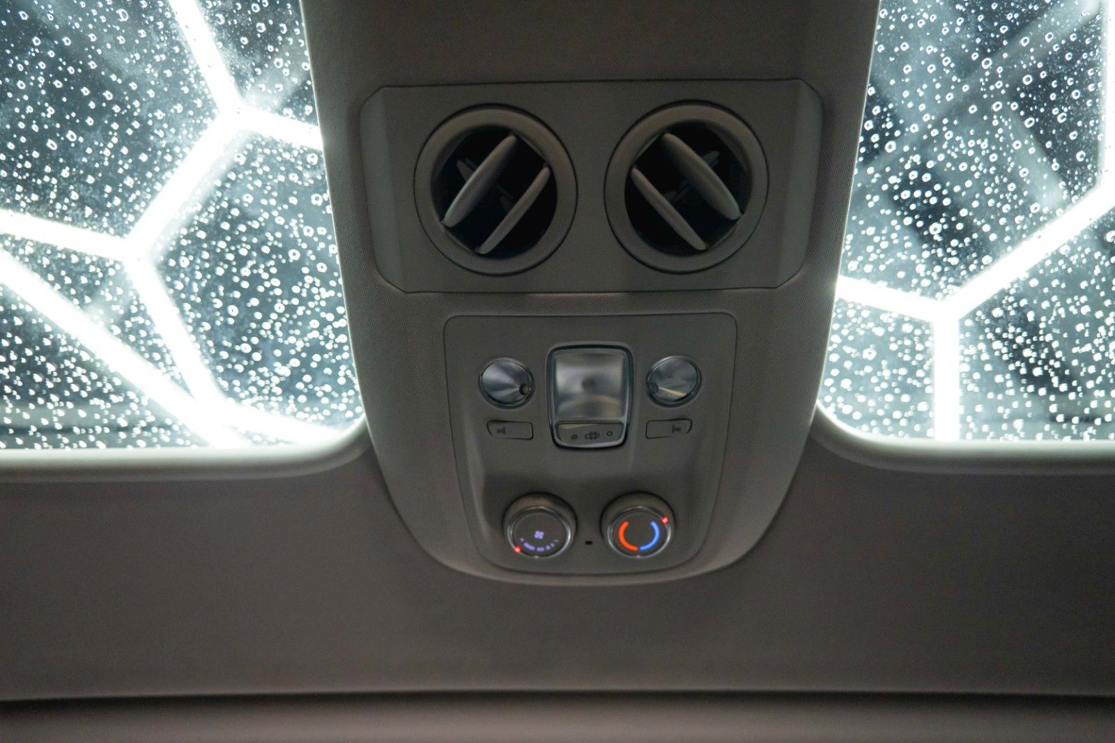 Fahrzeugabbildung Opel Zafira Life Innovation L3 Black Edition *Pano*