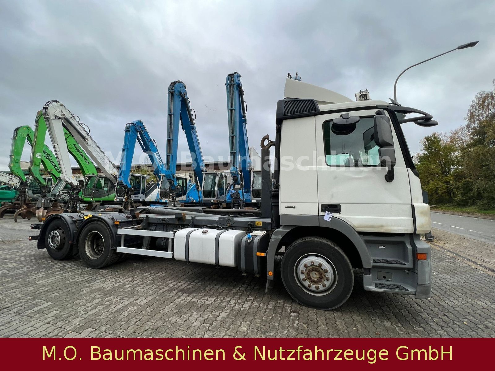 Fahrzeugabbildung Mercedes-Benz Actros 2541 /Meiller/ 6x2 / Euro 5 /