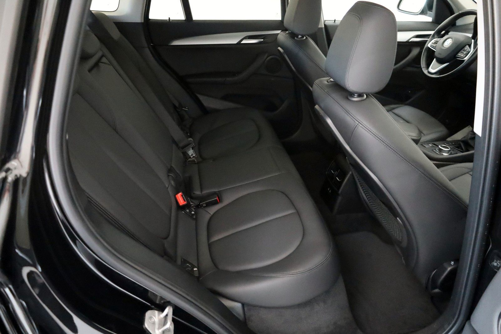 Fahrzeugabbildung BMW X1 xDrive 25e Advantage Leder,Navi,LED,Kamera,SH