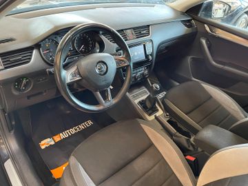 Skoda Octavia Combi Joy *1.HAND*PANO*ACC*NAVI*PDC*