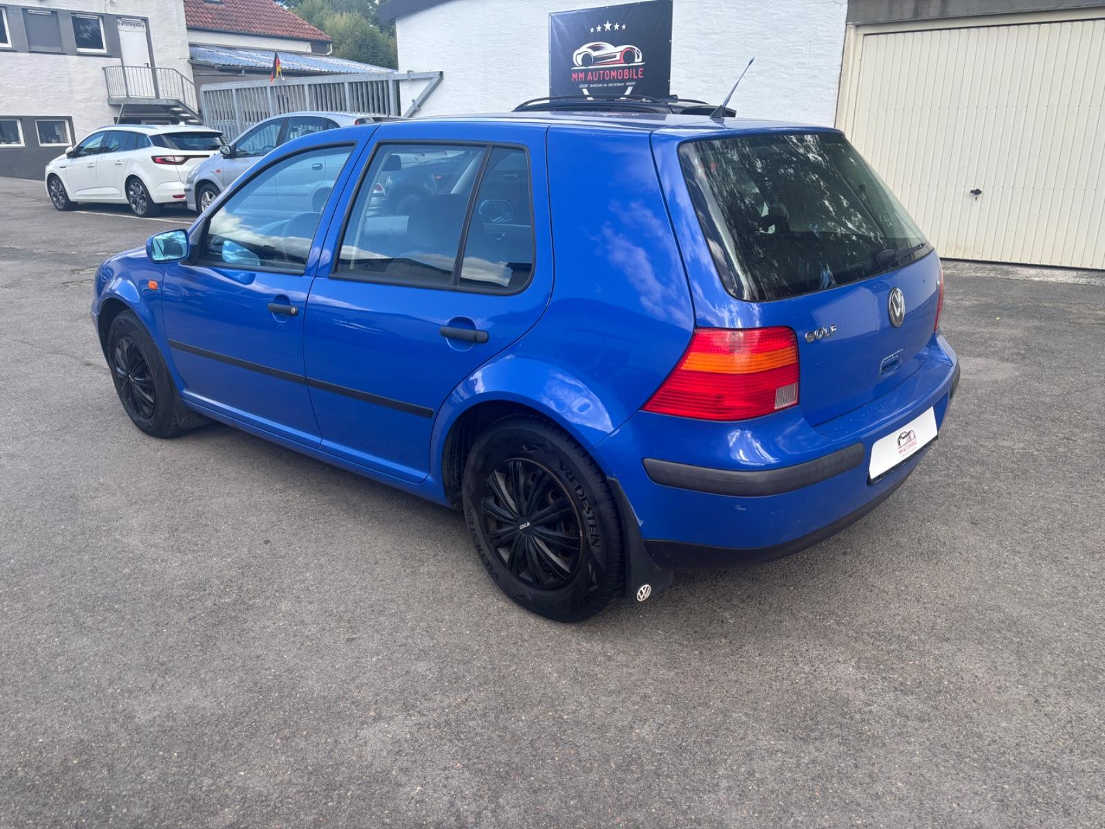 Volkswagen Golf 1,6 AUTOMATIK*KLIMA*TÜV *ZAHRIEMEN