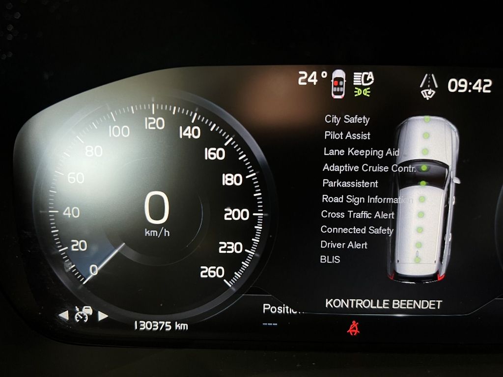 Volvo XC90 B5 (D) Momentum Pro AWD BLIS HeadUp Pano