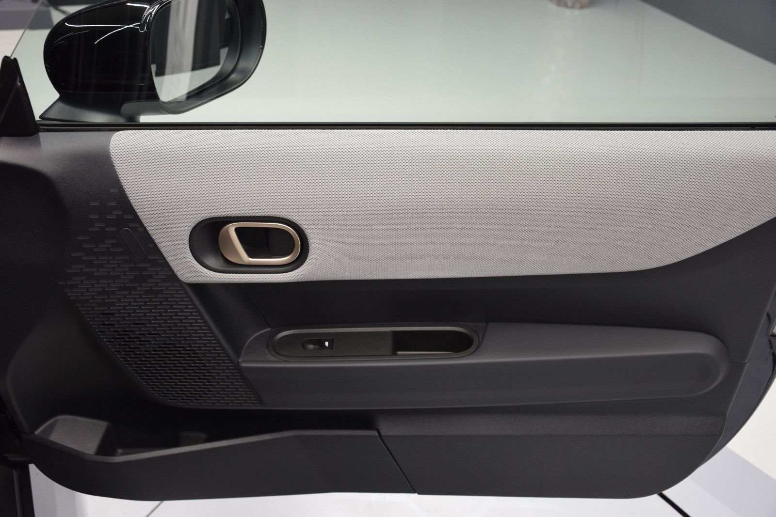 Fahrzeugabbildung MINI Cooper S Favoured Trim M Pano HuD Leder 18 Zoll