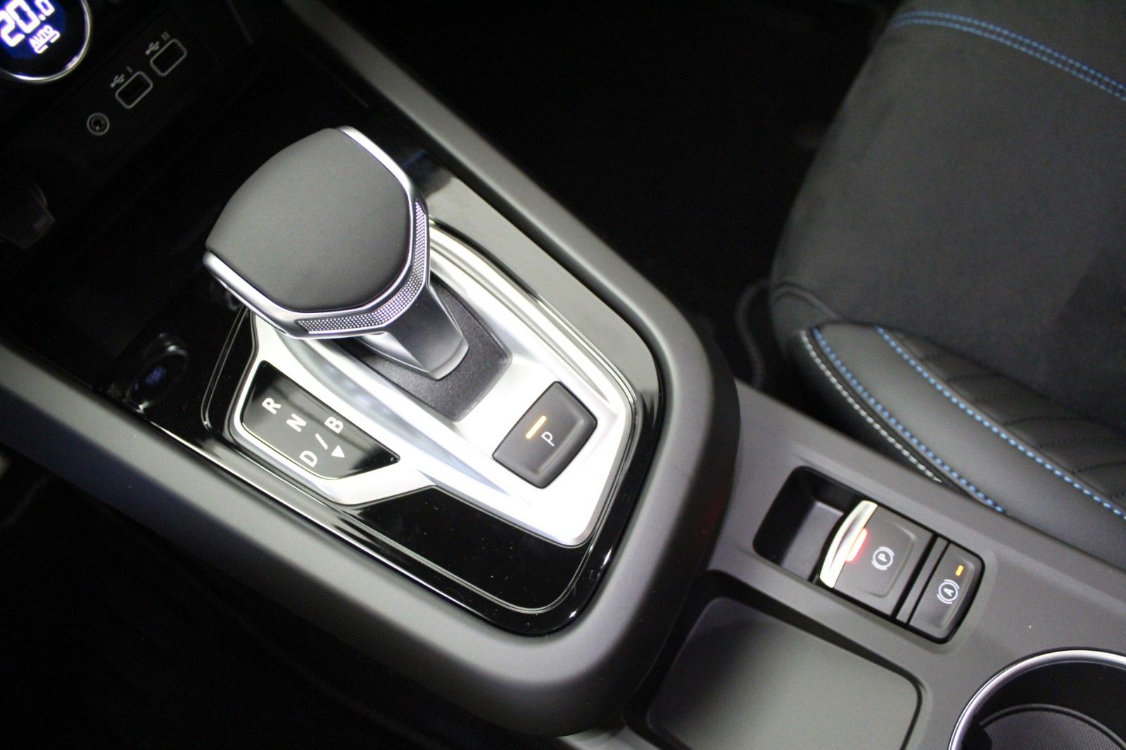 Fahrzeugabbildung Renault Arkana E-TECH Full Hybrid 145 Esprit Alpine