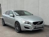 Volvo V60 D6 Plug-in Hybrid AWD Summum Euro 5 - gebrauchte Volvo V60 aus dem Jahr 2013