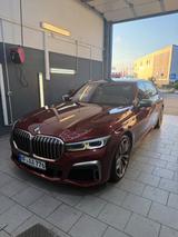 BMW M760Li xDrive V12