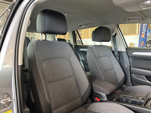 Volkswagen Passat *LED*AHK*1.HAND*19%*SPURAS*ACC*