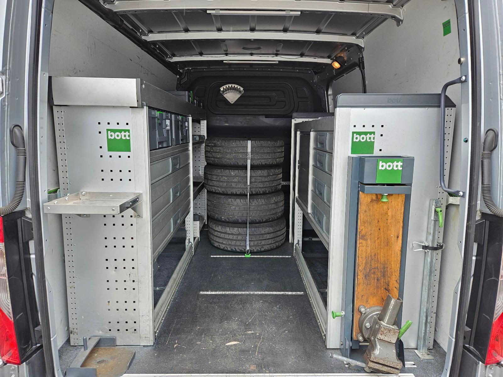 Mercedes-Benz Sprinter 311 CDI L1H1|BOTT REGALE|WERKSTATT|230V