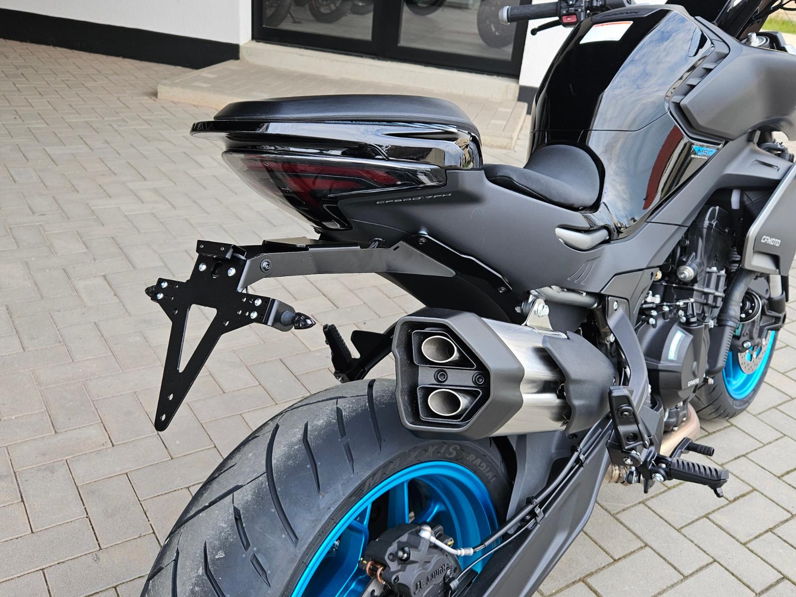 CFMOTO 800NK mit Heckumbau und 5 J. Garantie