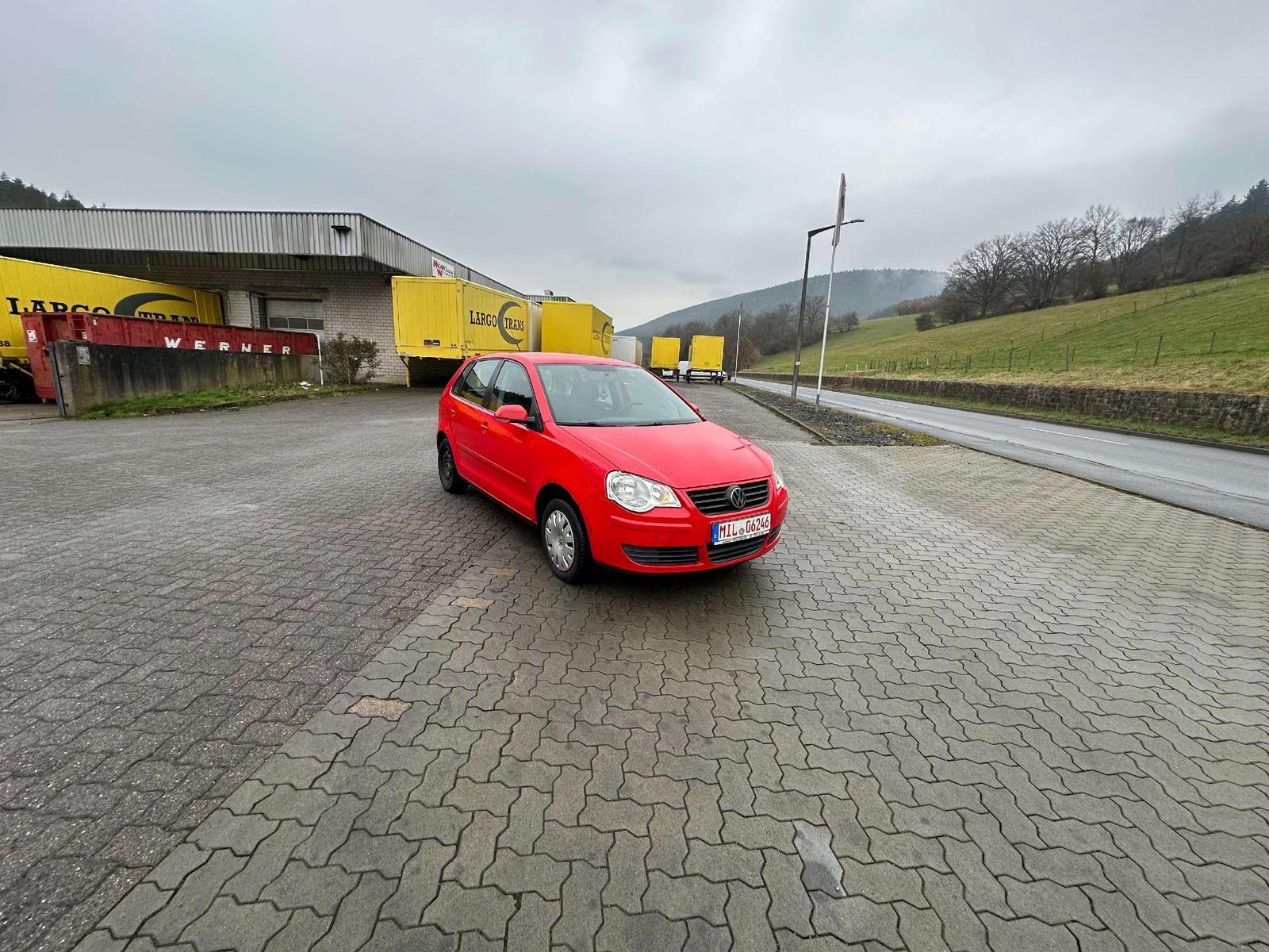 Volkswagen Polo Comfortline 1.6 Automatik/Klimaa./PDC/5 Tür