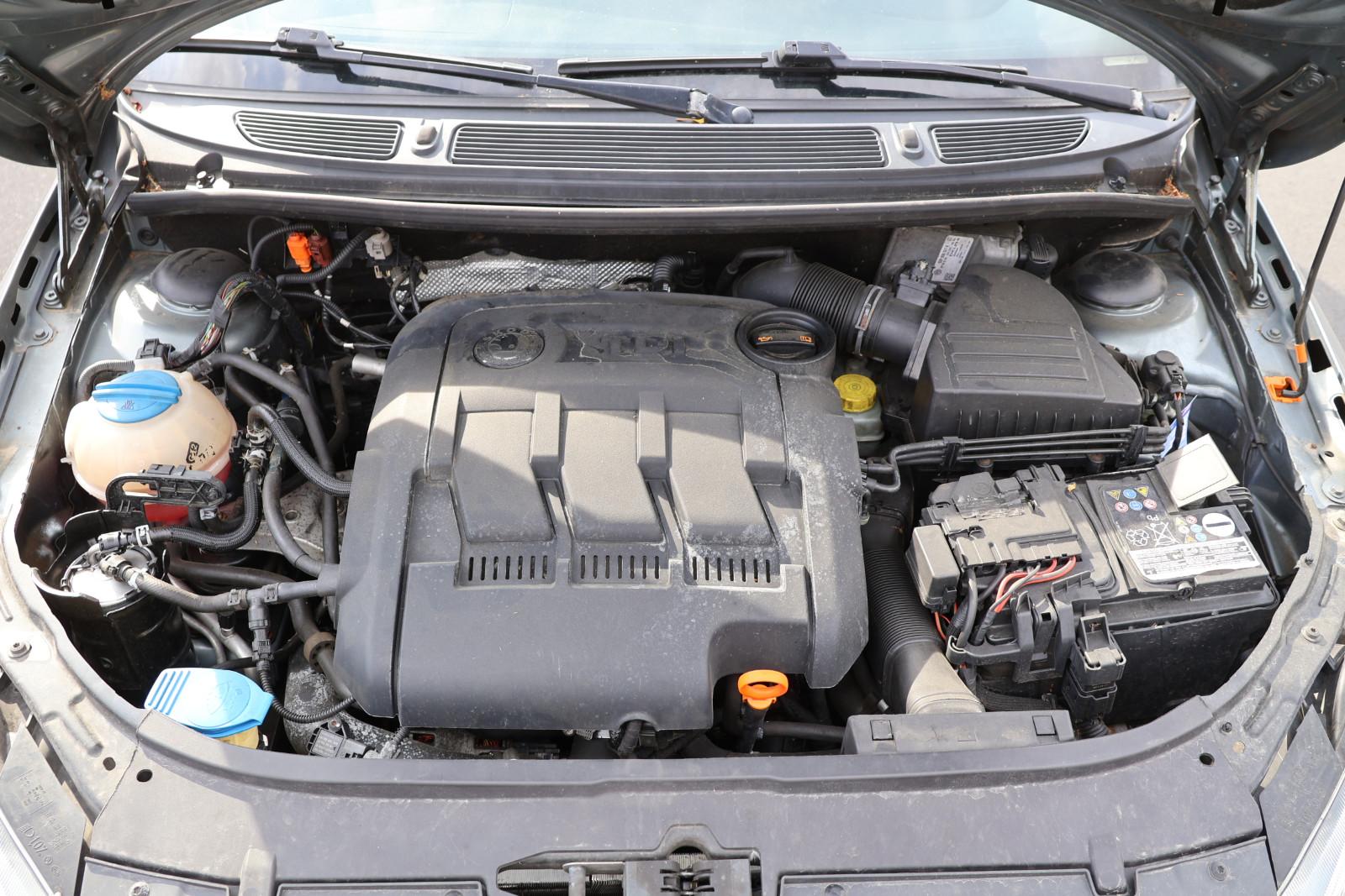 Skoda Fabia 2012 — photo 17