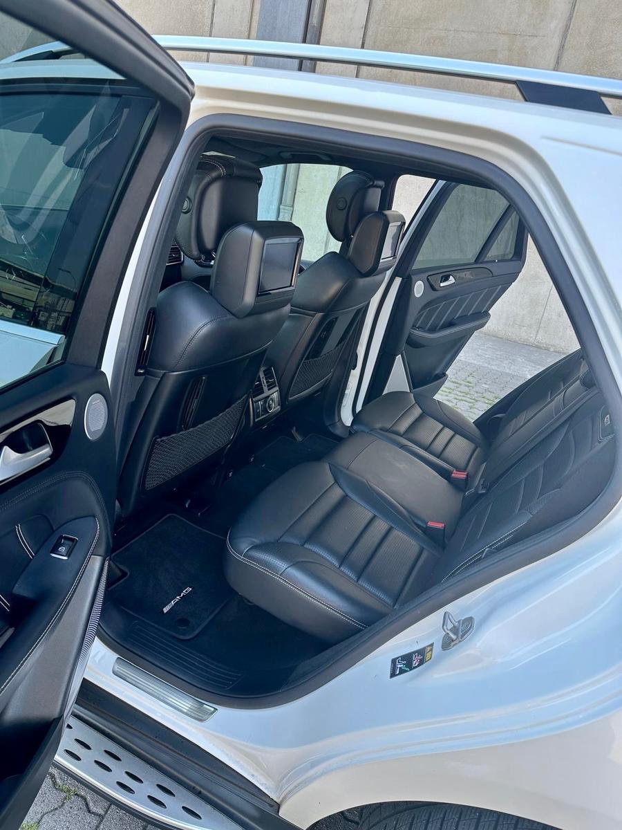 Mercedes-Benz ML 63 AMG 4MATIC / Perfomance / VOLL