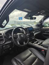 Dodge RAM 1500 Laramie Sport Crew Cab 5.7 HEMI V8  - Dodge RAM: 1500 Cab Laramie Crew