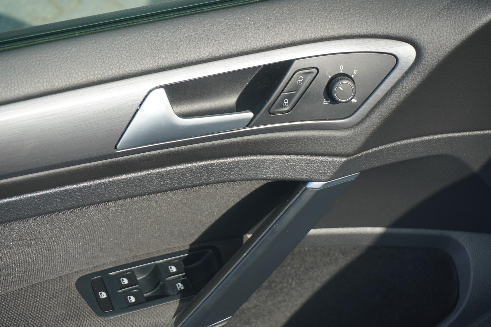 Volkswagen Golf VII Variant 2.0TDI DSG Comfortline LED Navi, миниатюра 26