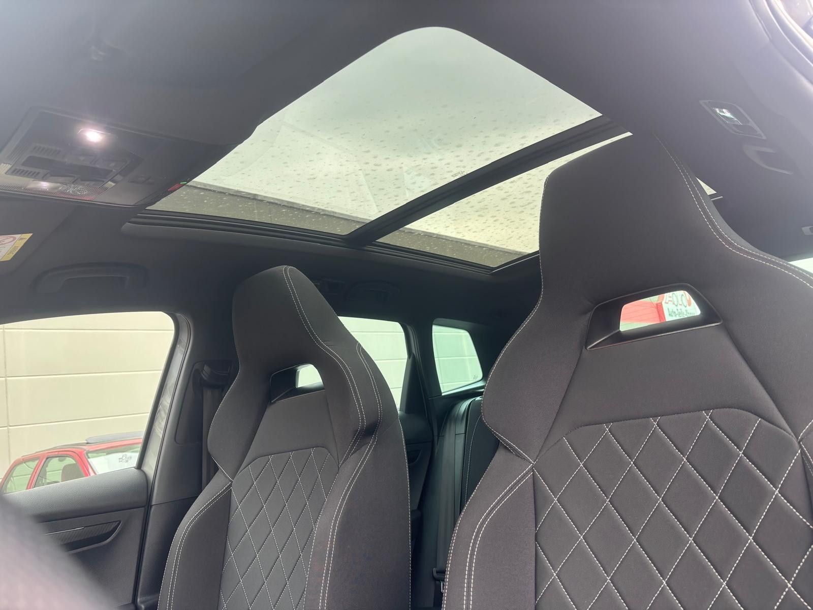 Fahrzeugabbildung SKODA Karoq SportLine 4x4-ACC-PANO-VIRTUAL-KAM-SHZ-LED
