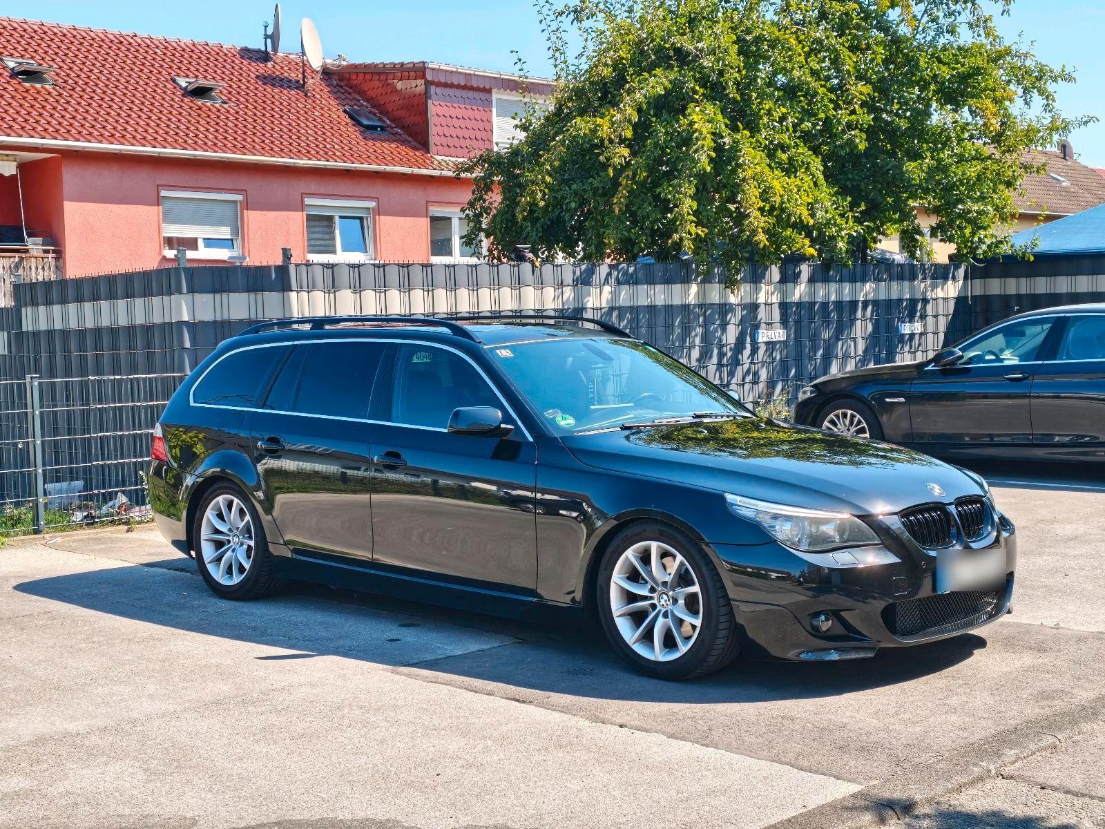 BMW 525 2007 — rear view