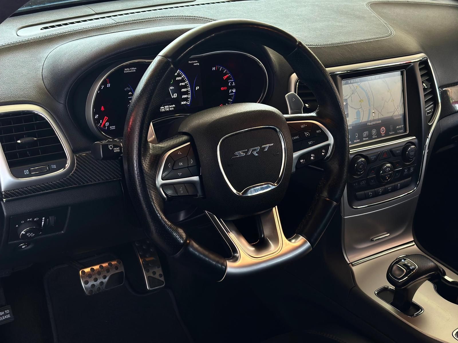 JEEP Grand Cherokee 6.4 HEMI SRT* BIXEN#LH#PANO#ACC - Image 29