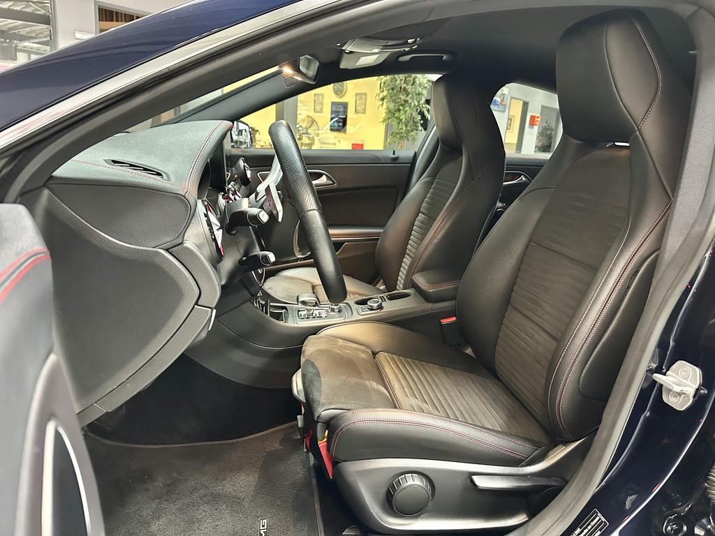 Mercedes-Benz CLA 45 AMG