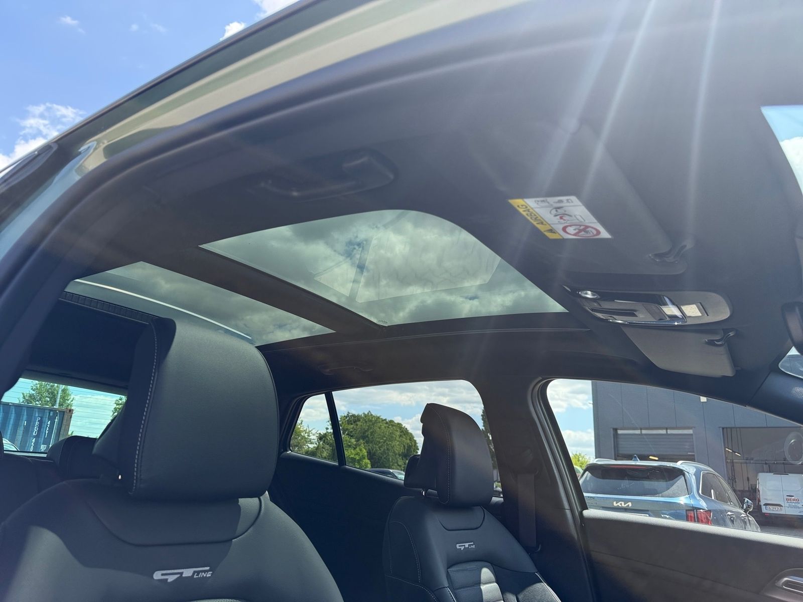 Fahrzeugabbildung Kia SPORTAGE 1.6T 2WD DCT GTLINE SD GD DR SO