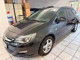 Opel Astra J Sports Tourer Style - Opel Astra: J Sport Tourer