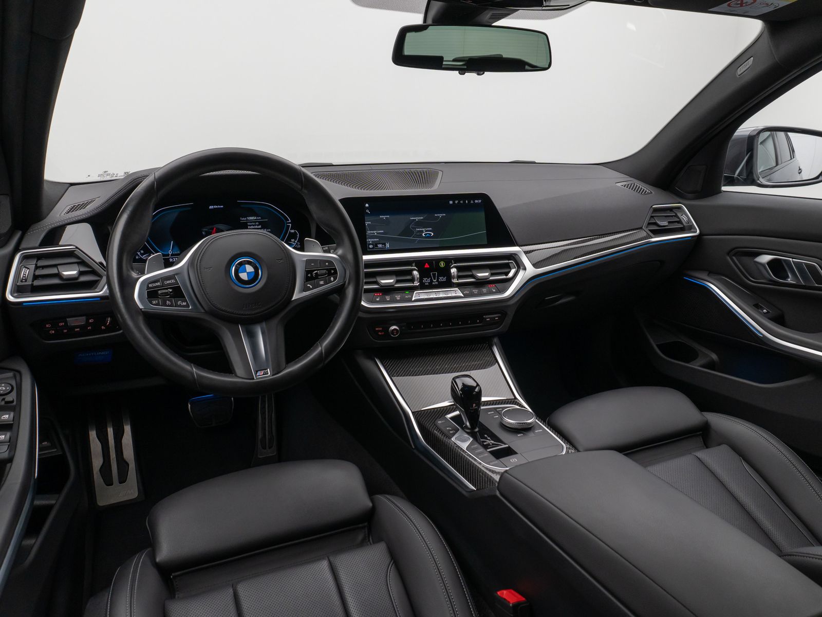 Fahrzeugabbildung BMW 320e M Sport HiFi DAB PDC Fernlichtassist 19Zoll