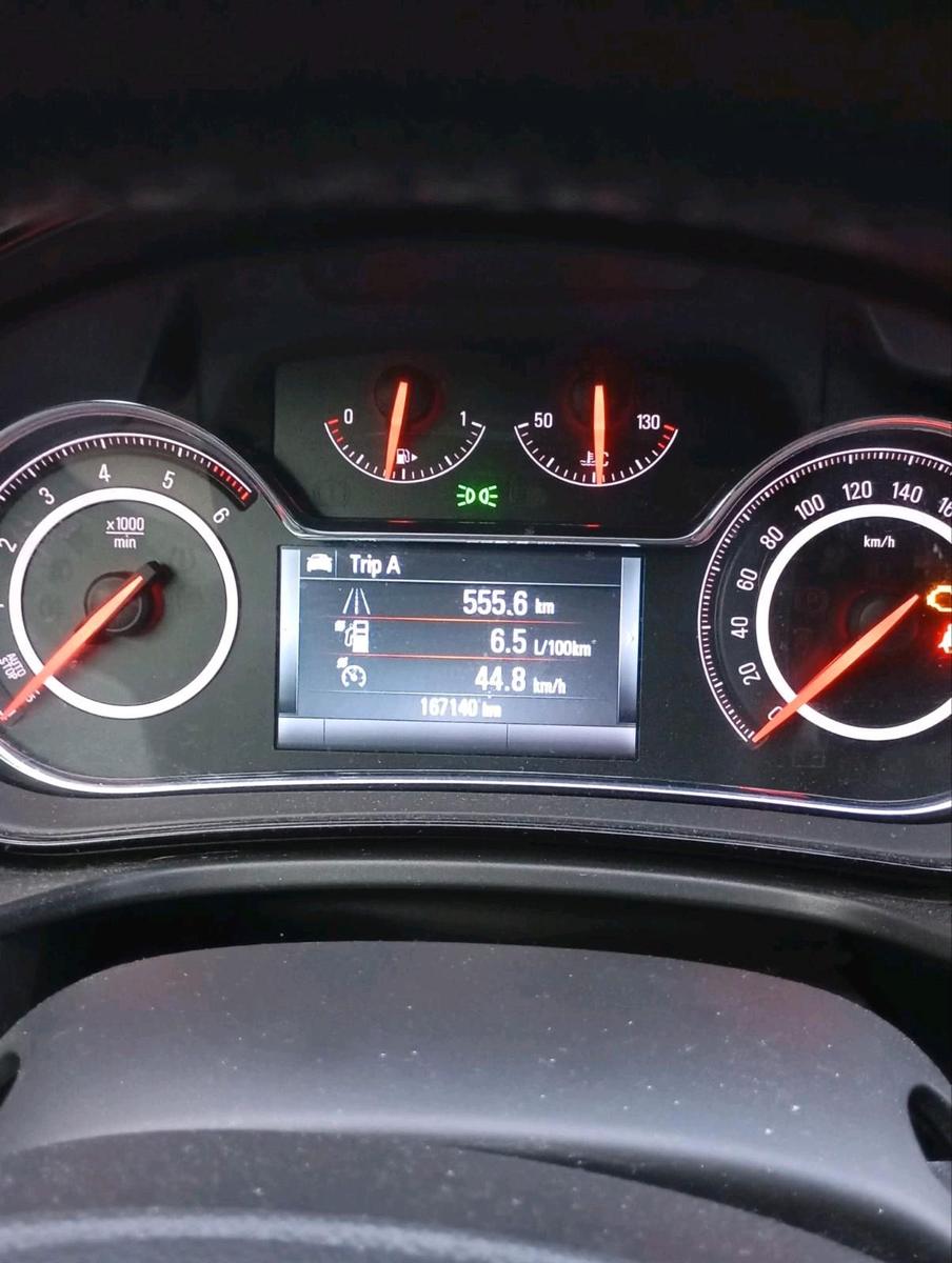Opel Insignia 2014 — photo 8