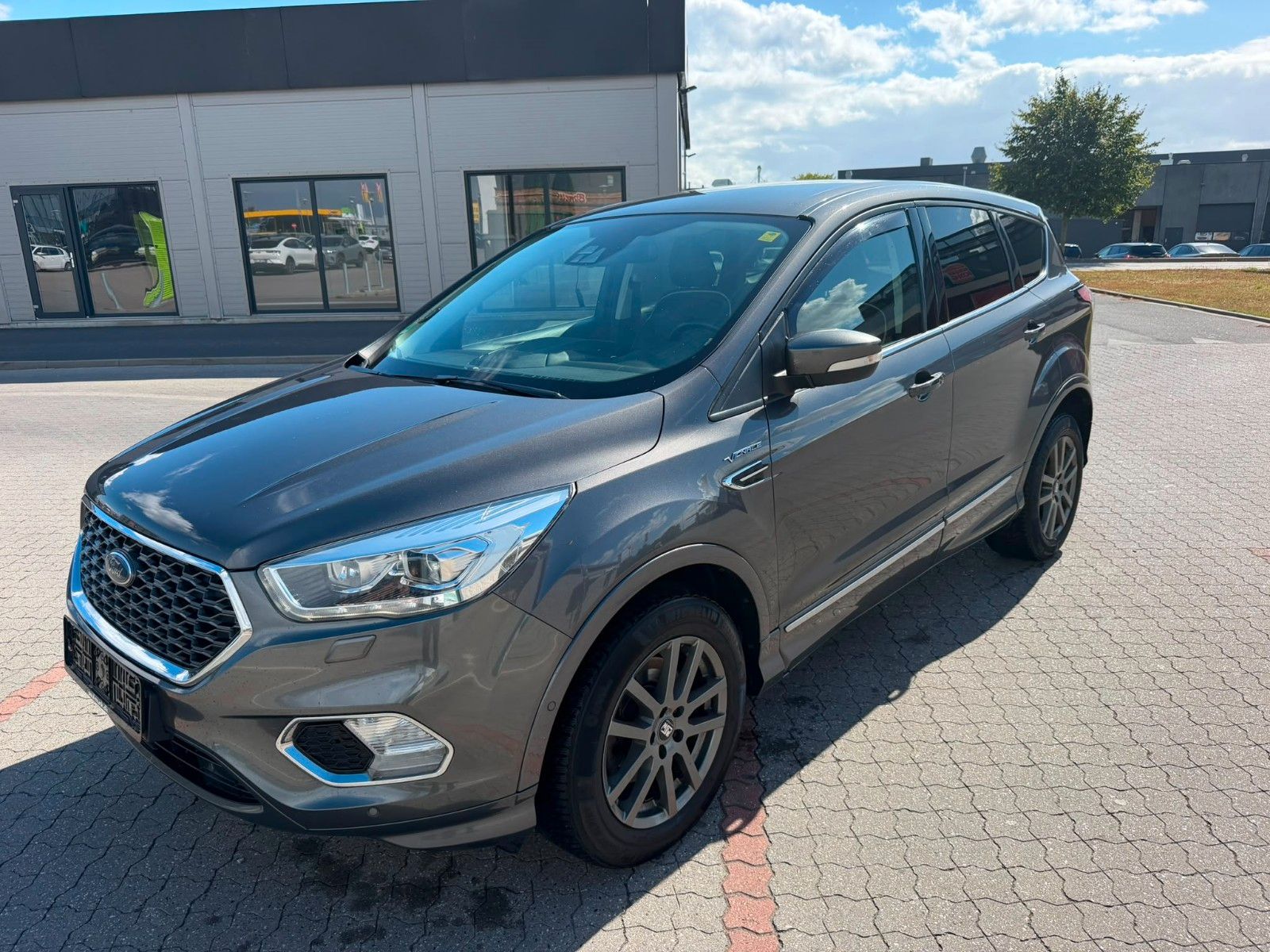 Ford Kuga - 1