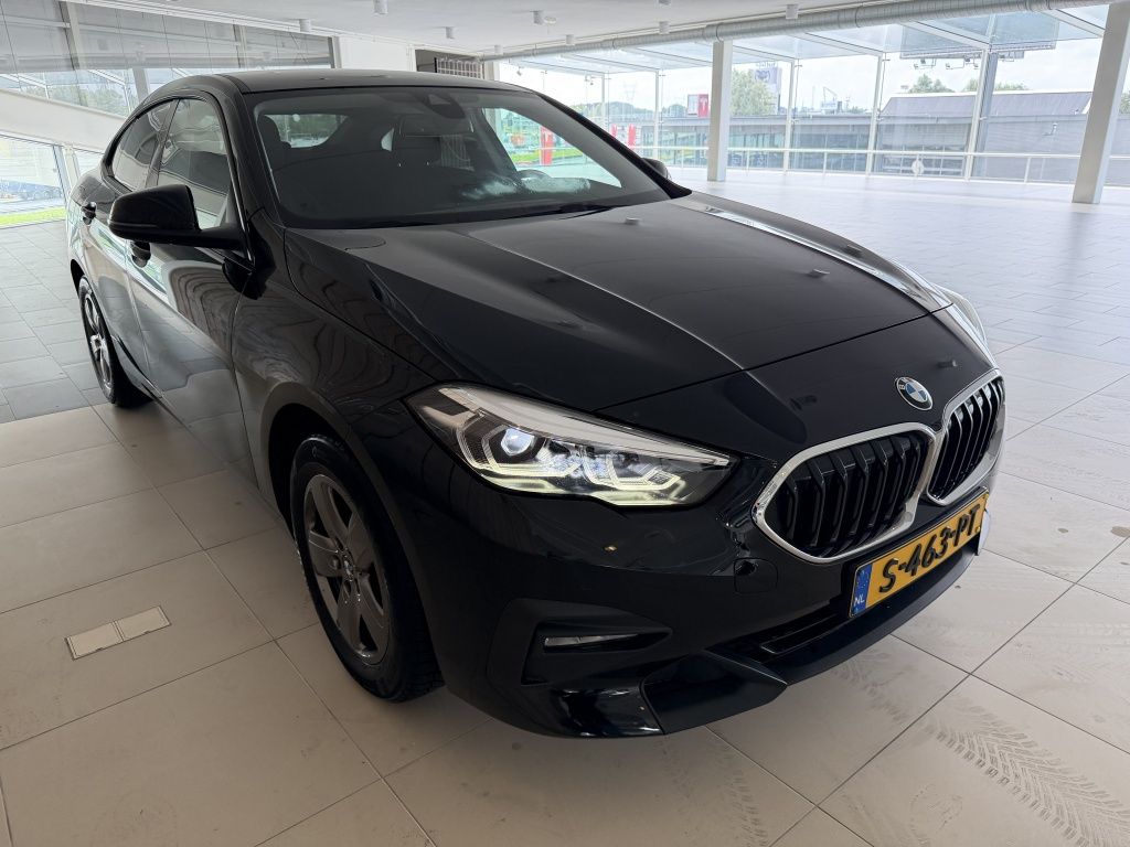 BMW 2-serie Gran Coupé 218i Introduction Edition imagem 2
