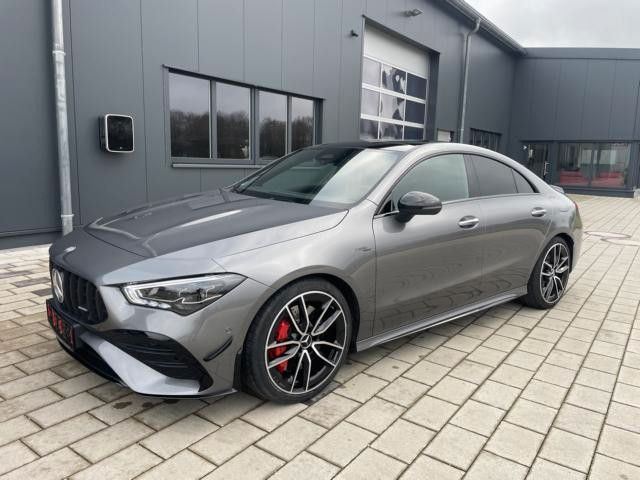 Mercedes-Benz CLA 35 AMG 4Matic/Pano/AERO/Night/Multibeam