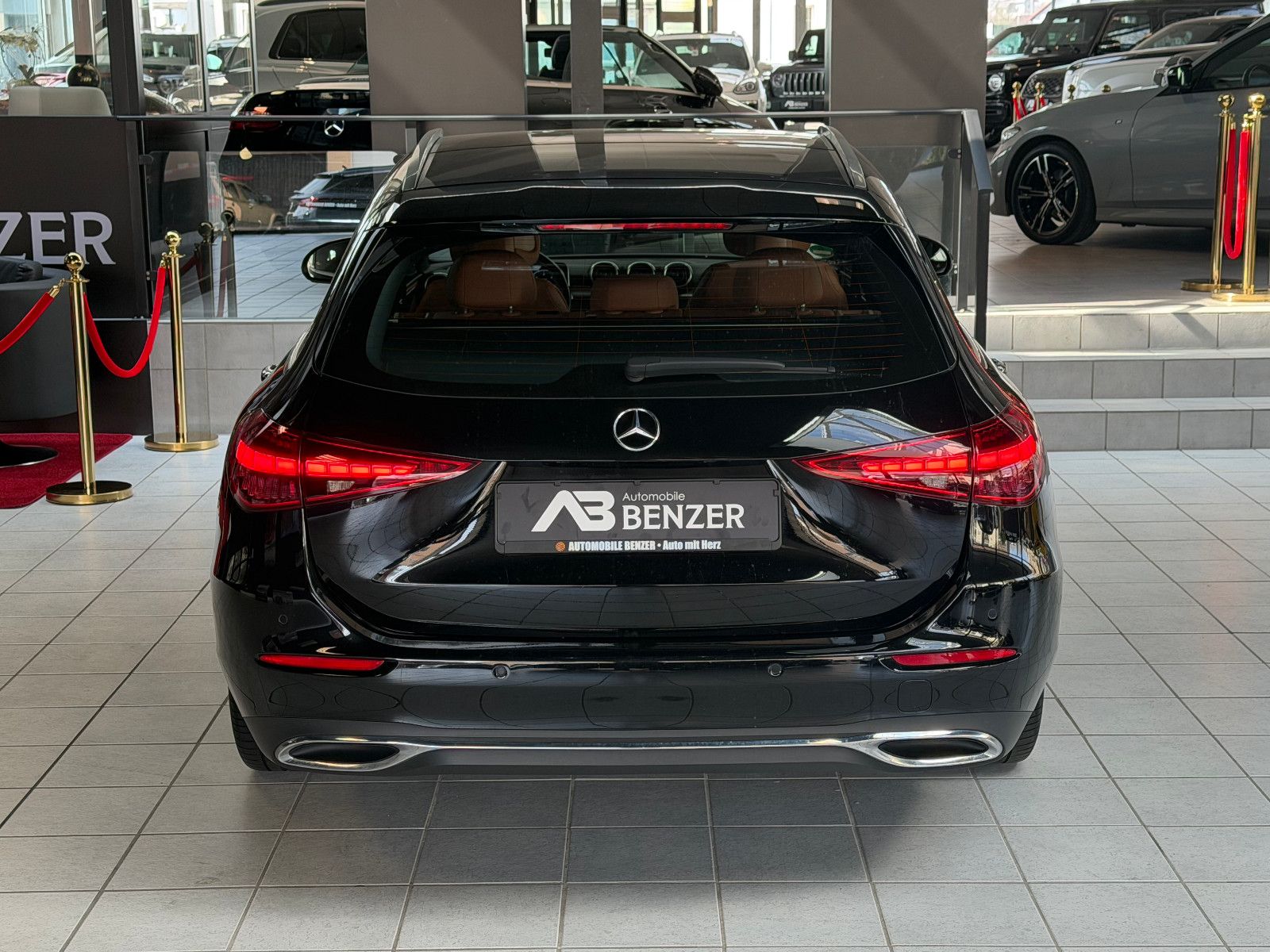 Fahrzeugabbildung Mercedes-Benz C 220d T /KEYLESS/MEMORY/KAMERA/AMBIENTE/ACC++/