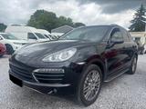 Porsche Cayenne S Hybrid Bi-Xenon, Schibedach, BOSE - mit Hybrid-Antrieb: Schiebedach, Geländewagen