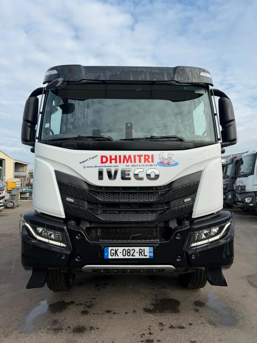 Iveco X-Way 420