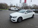 Mercedes-Benz E 220 Limousine 4Matic NAVI,KAMERA,SCHIEBEDACH, - Mercedes-Benz E 220 Gebrauchtwagen