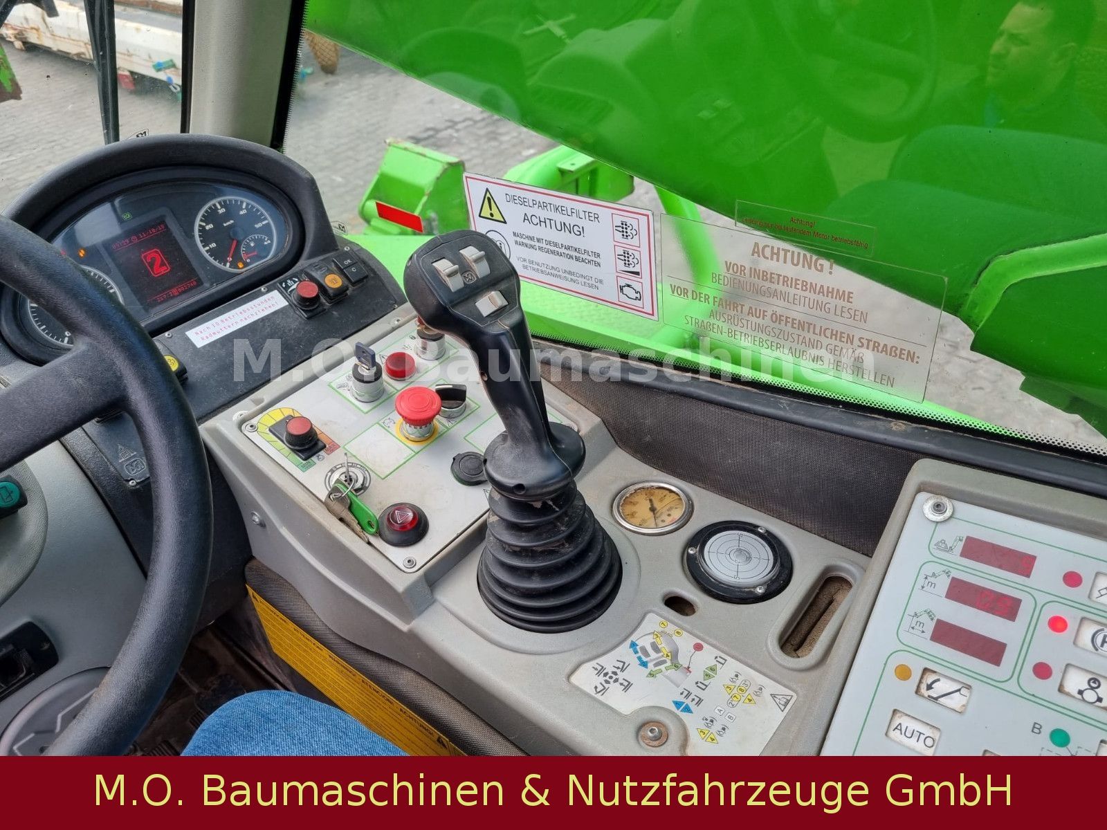 Fahrzeugabbildung Merlo Roto 38.16 S / SW / Gabel /Schaufel / Haken /