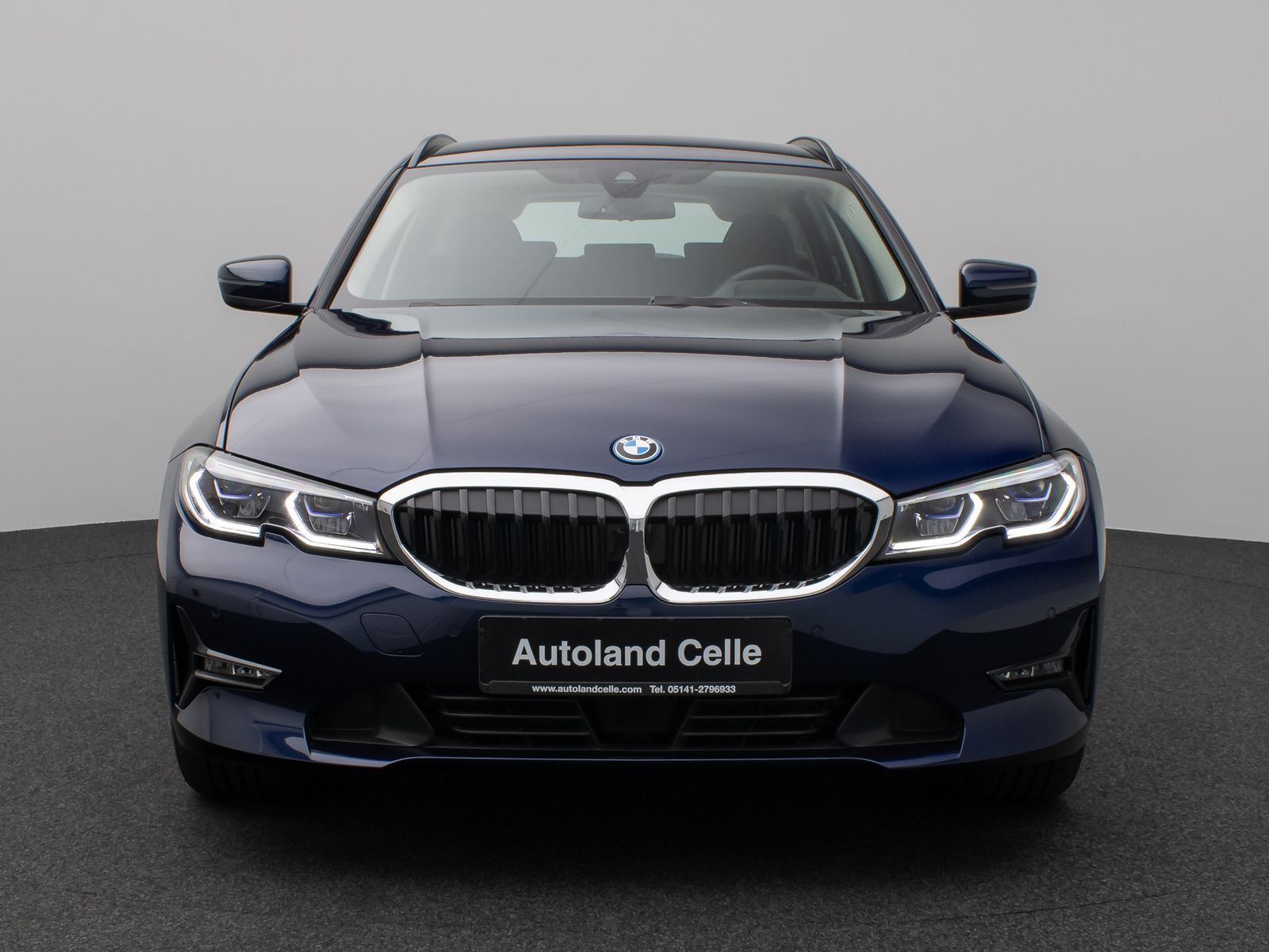 Fahrzeugabbildung BMW 330e Laser HUD DAB PDC Stop&Go Komfort Alarm