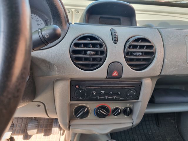Renault Kangoo 1.6 16V 4x4 Privilege Bild 10