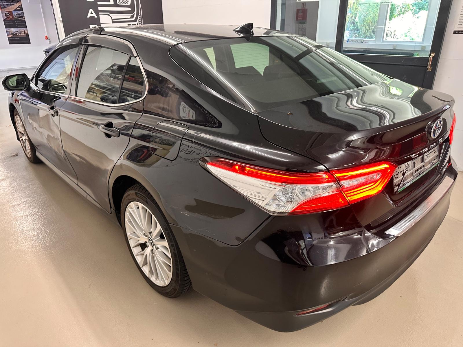 Toyota Camry Hybrid Executive