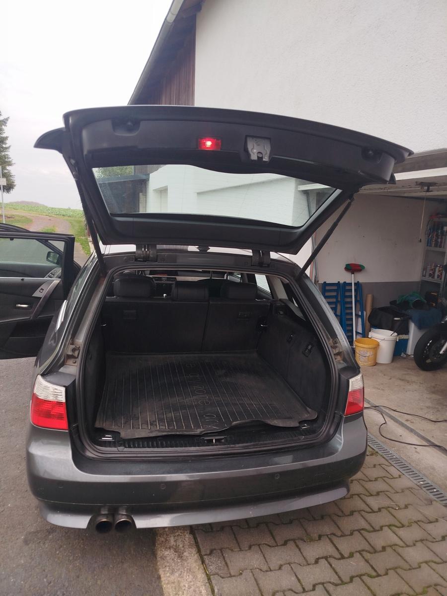 BMW 530 2004 — photo 10