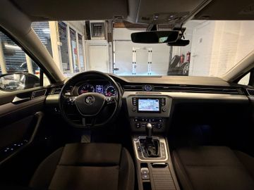 Volkswagen Passat - 3