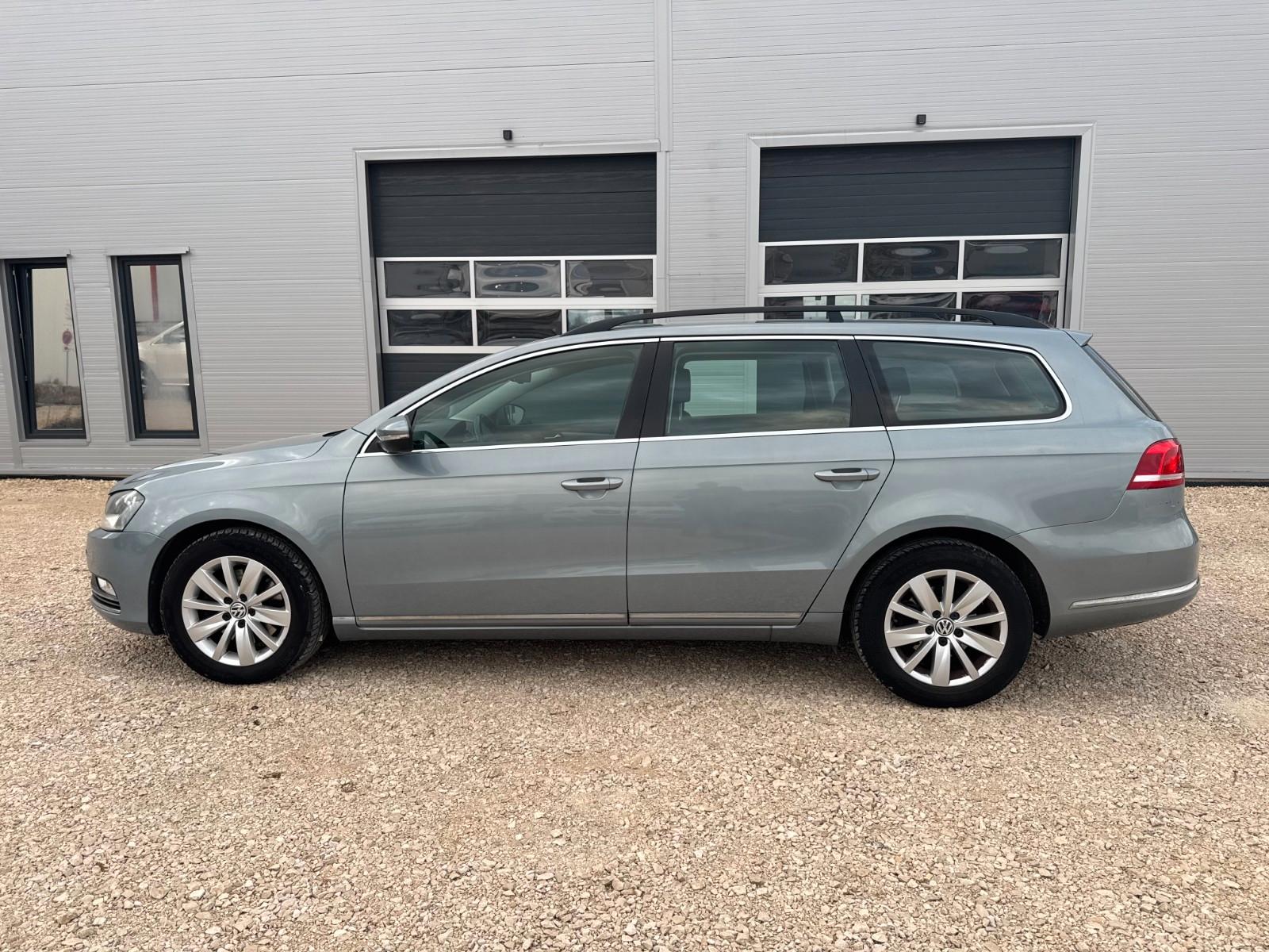 Volkswagen Passat 2011 — photo 8