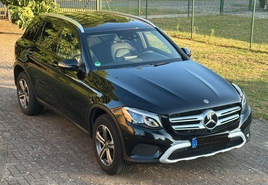 Image of Mercedes-Benz GLC 200
