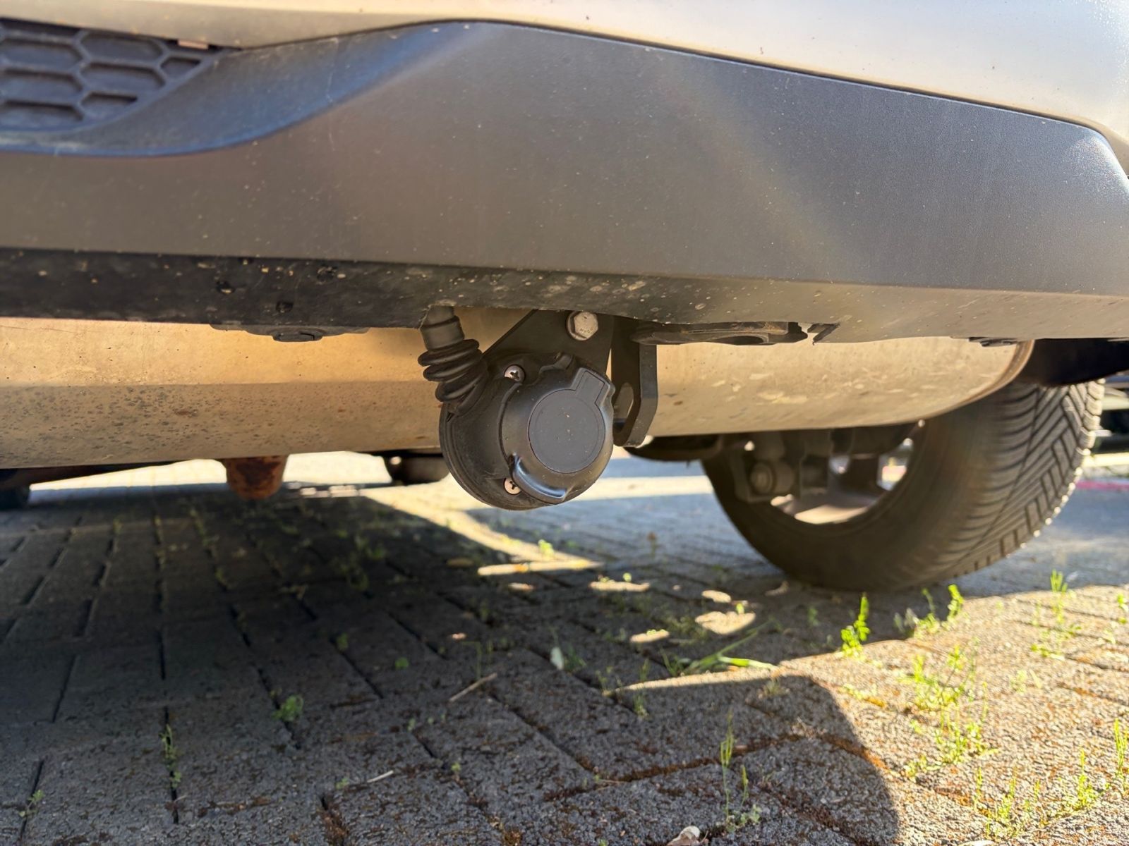 Fahrzeugabbildung Nissan Qashqai 1.3 DIG-T Tekna*Navi*AHK*360°Kamera*SHZ*