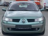 Renault Megane Lim. Luxe Privilege 1.6*PANO*XENON*TÜVNEU - Renault Megane: Privilege Luxe