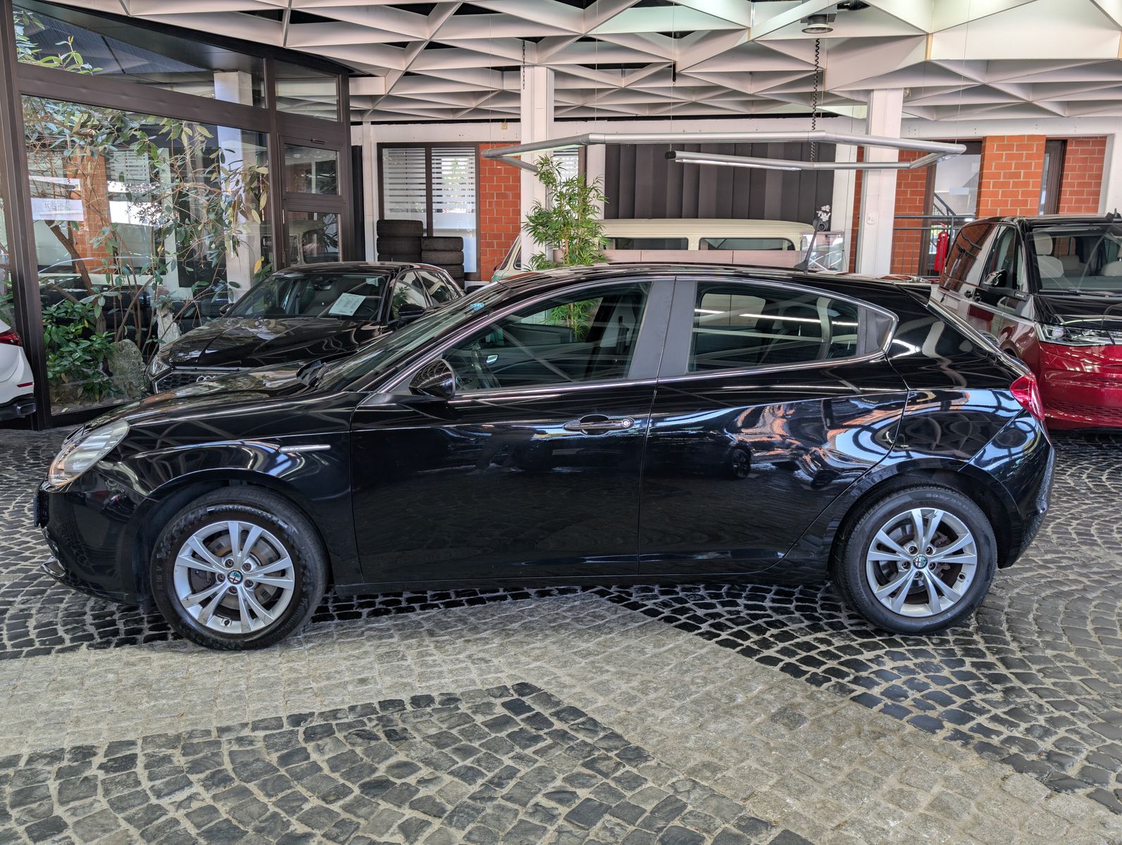 Fahrzeugabbildung Alfa Romeo Giulietta Turismo 1.4 Turbo XENON TEMP MFL ALU